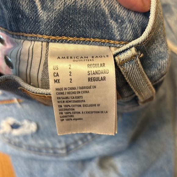 American Eagle Jeans Pride Ripped 90s Straight Rainbow Size 2 - Picture 8 of 8